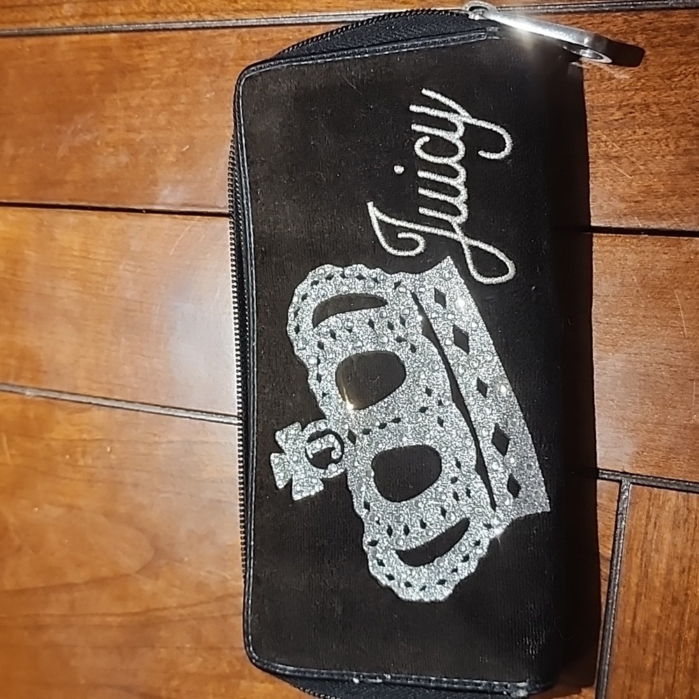 Juicy couture wallet